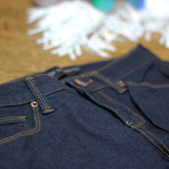 Dark Wash Low Rise Skinny Jeans - Picture 3 of 7